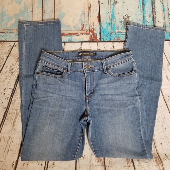 Levis Slim Leg Jeans - Picture 2 of 7
